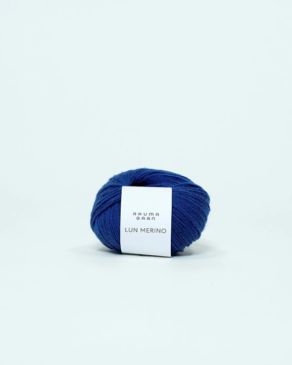 LUN MERINO_2568796_Dyp bla_1.t6a85972a.m800.xl0m1O1T-.jpg