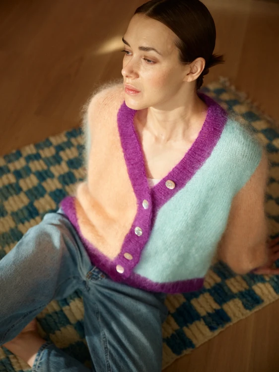 252209_52_knits53700_small_web_44a7ade4-fb66-49da-8a1f-cfe9bc61f996.jpg