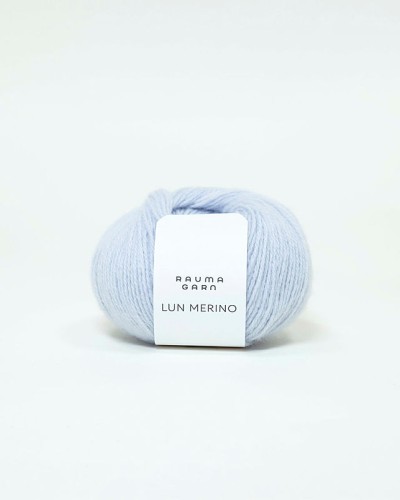 LUN MERINO_kolor lodowy niebieski